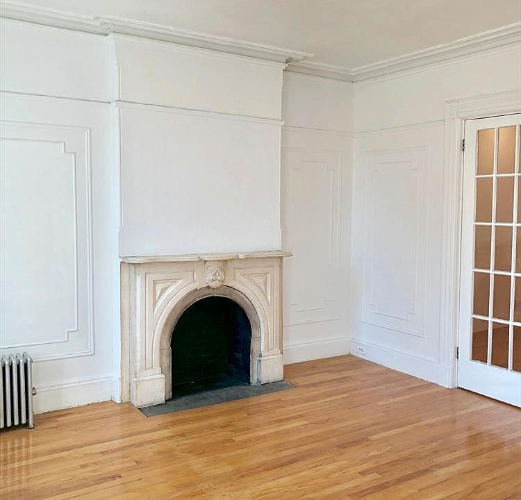 1st image of 215A Prospect Ave APT 2