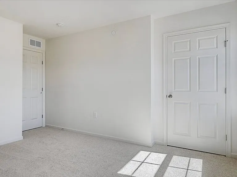 7882 Briarwood Dr — Photo 29