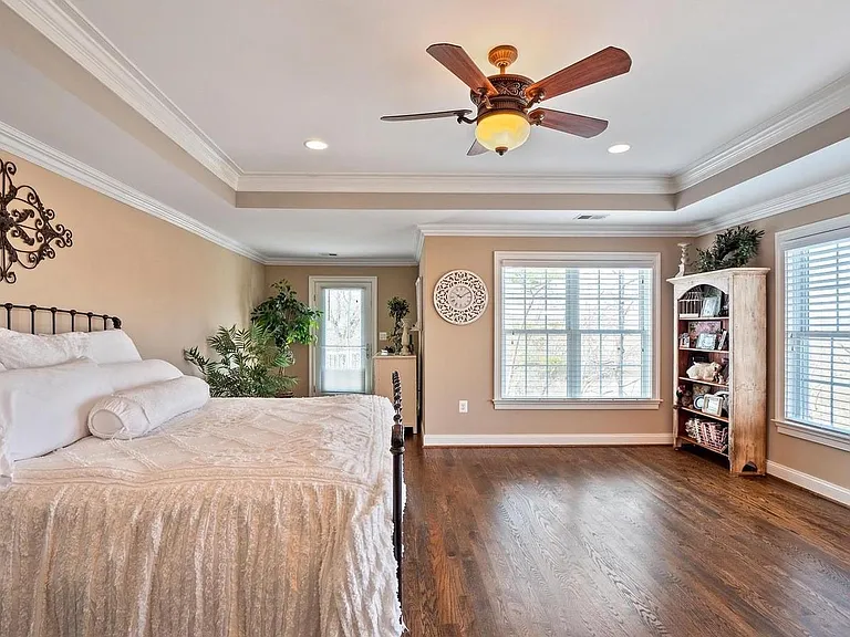 8100 Longtree Rd — Photo 26