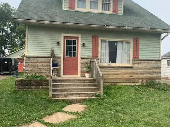 210 Heath Rd, Heath, OH 43056