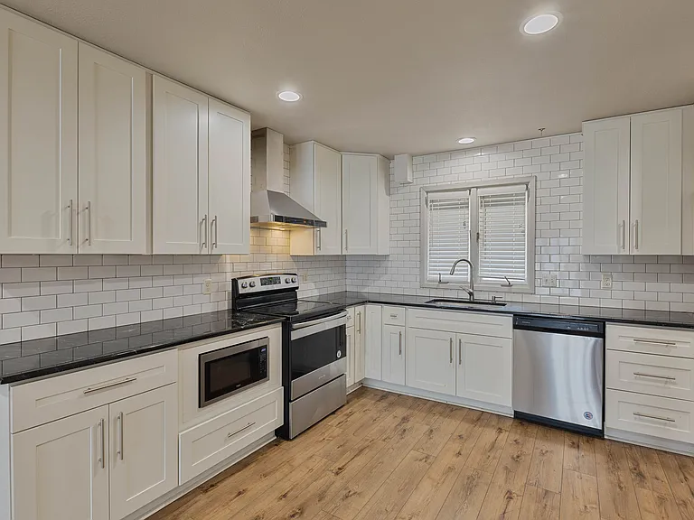 7436 Ontario St #7436 — Photo 5