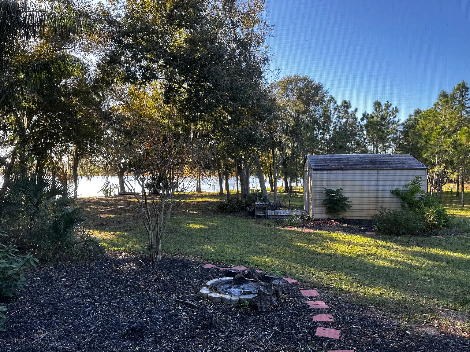 3 bed, 1130 sqft, $2,500 — Photo 3