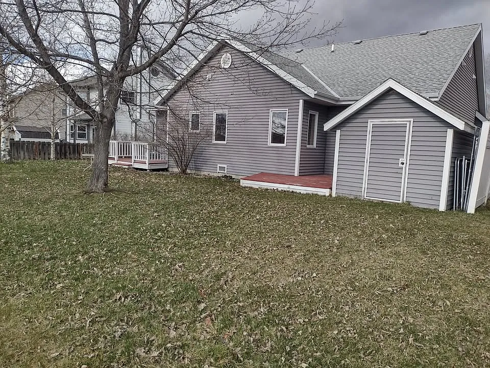 4 bed, 2100 sqft, $3,500 — Photo 2