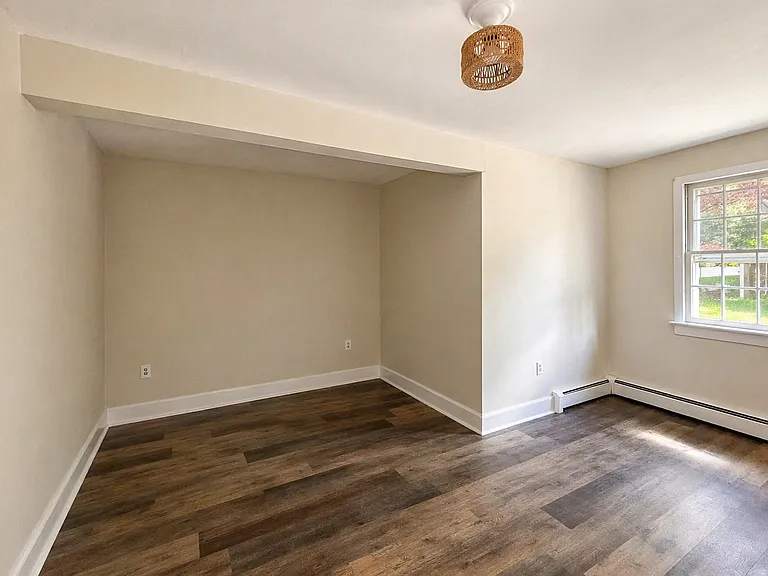 40 Mountain Ave — Photo 6