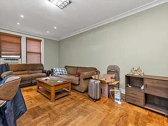 Sold by Thomas Lipovetsky, LREB