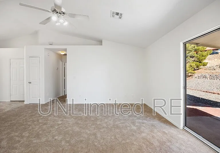 8960 E Volcano Dr — Photo 9