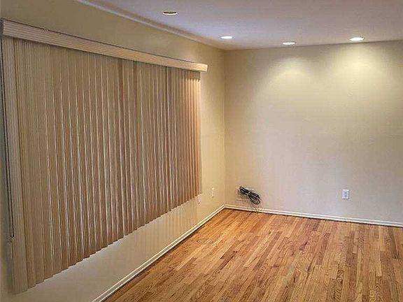 4th image of 2617 213th St