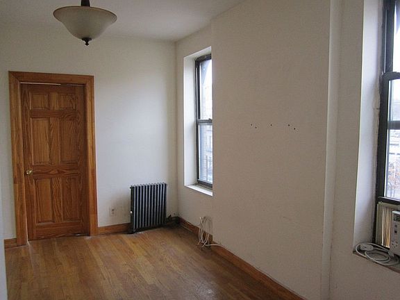 4th image of 224 Sterling St #Do2