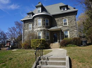 14 E Park Rd APT 3E, Havertown, PA 19083