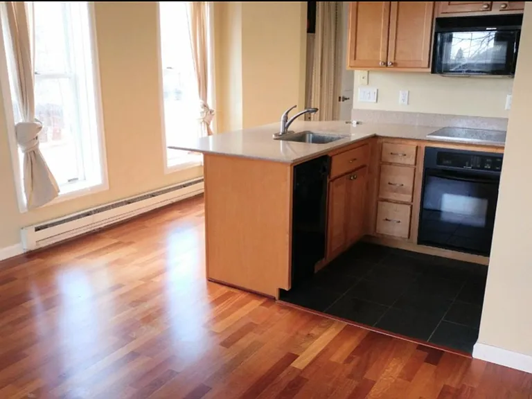 1237 Elder Ave #3 — Photo 4