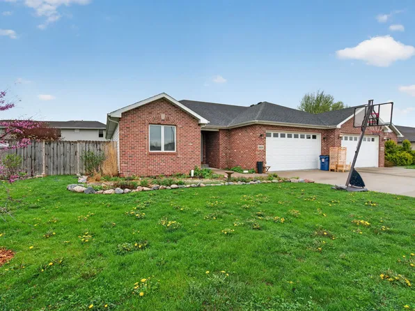 2031 Locust Rd, Morris, IL 60450