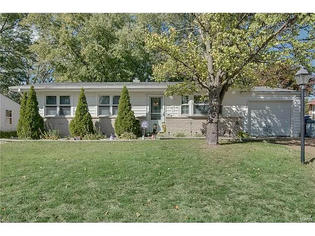 3061 Sedan Dr photo 1