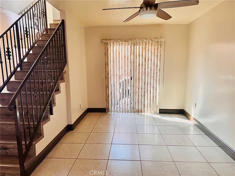 5425 Buchanan St — Photo 3