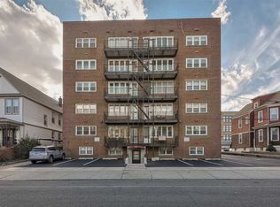 68-72 W 32nd St #4E, Bayonne, NJ 07002
