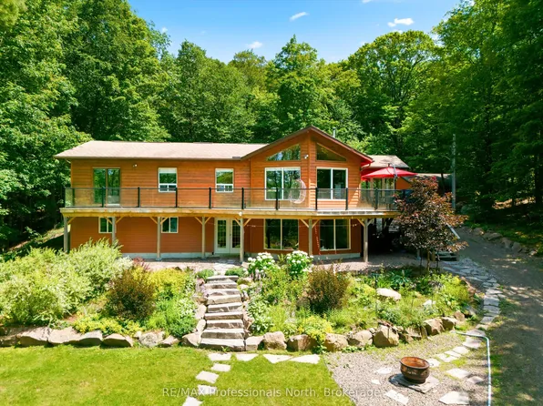 1698 Bird Lake Rd, Bracebridge, ON P1L 1X1