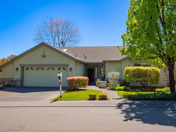 215 Red Mountain Drive, Cloverdale, CA 95425