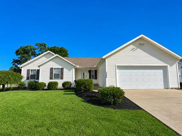 1608 Lindaire Ln E, Ontario, OH 44906