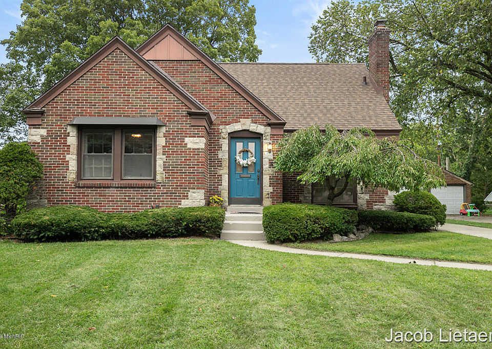 1st image of 531 Marywood Dr NE