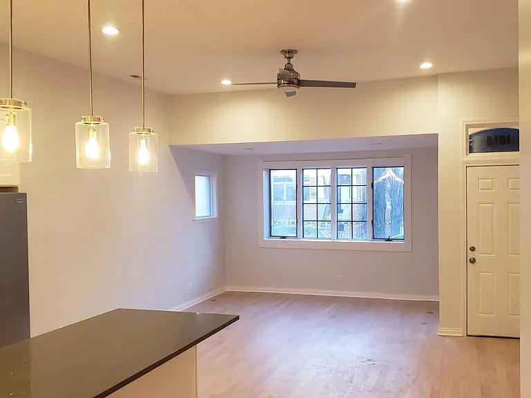 1614 N Sedgwick St #1 — Photo 17