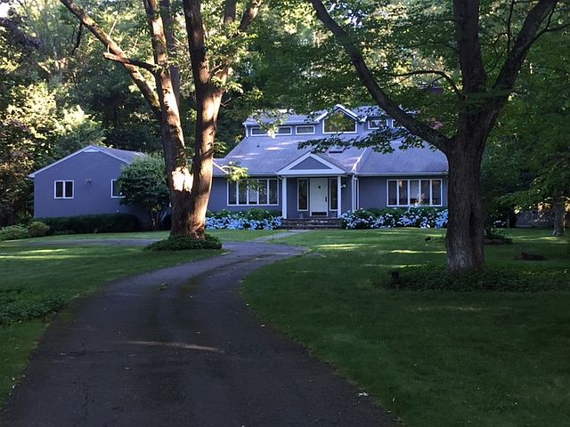 Beautiful Home on 2 acre