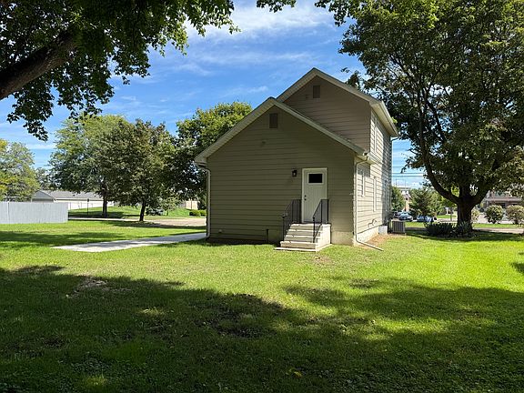 3rd image of 512 Blackman St