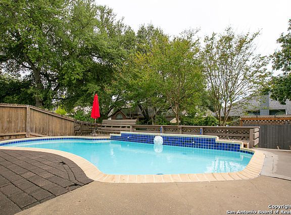 4th image of 13123 Brook Garden Ln