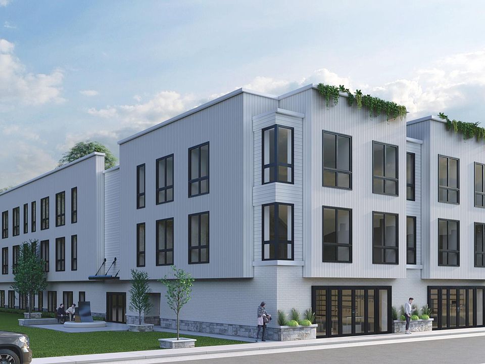 2nd image of 912 Locust Ave