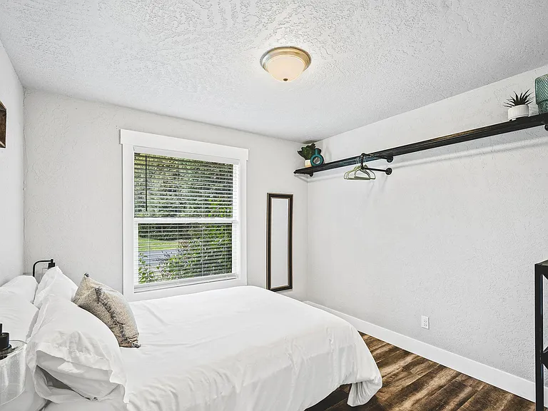11168 N Bartlett Ave — Photo 20