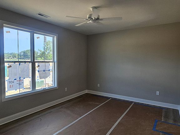 3rd image of 12819 Magnolia Crest Ln