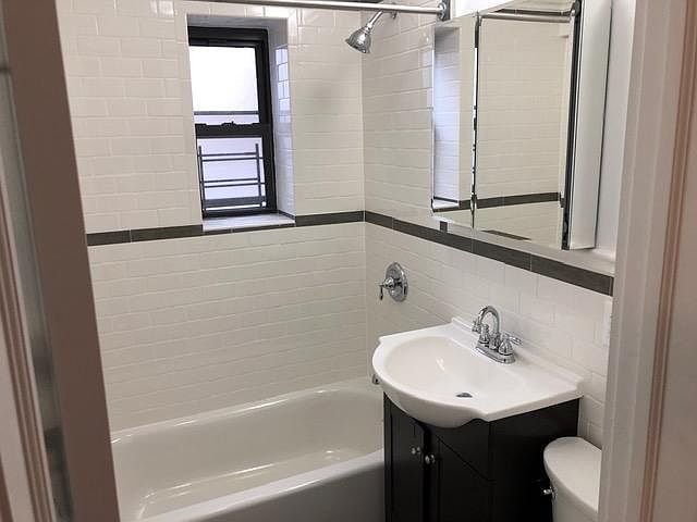 2nd image of 231 Brightwater Ct #X6