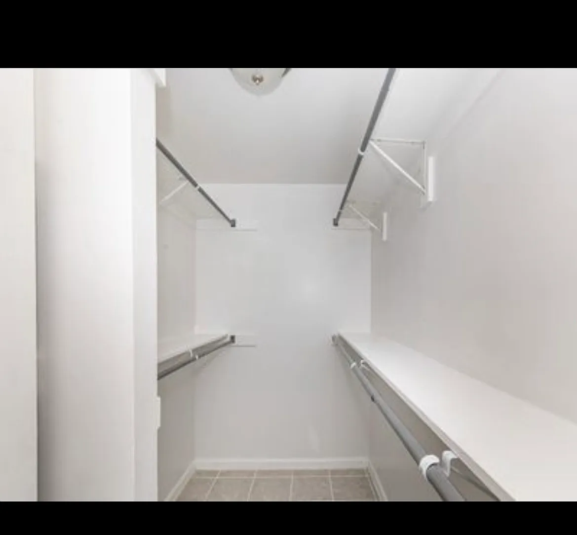 3 bed, $1,900 — Photo 4