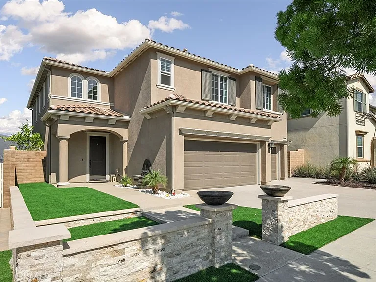 24253 Flora Rd — Photo 3