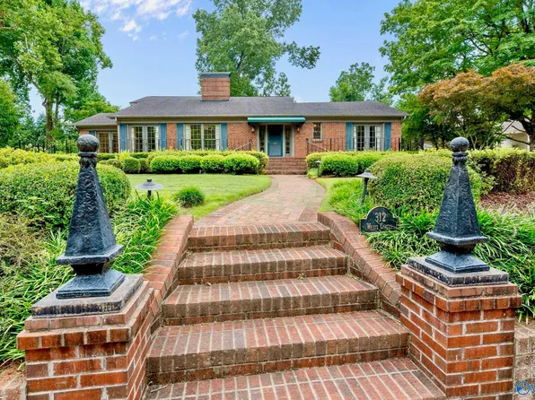 312 White Cir SE, Huntsville, AL 35801