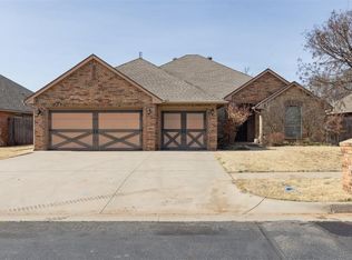 16405 Old Oak Dr, Edmond, OK 73013