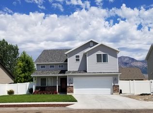 376 W Indian Camp Rd, Ogden, UT 84404