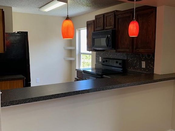 4th image of 2303 Santa Lucia St
