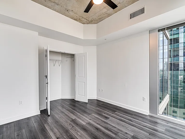 360 Nueces St #1302 — Photo 13