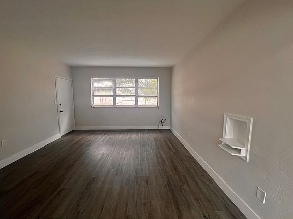 5th image of 123 Santillane Ave APT 2