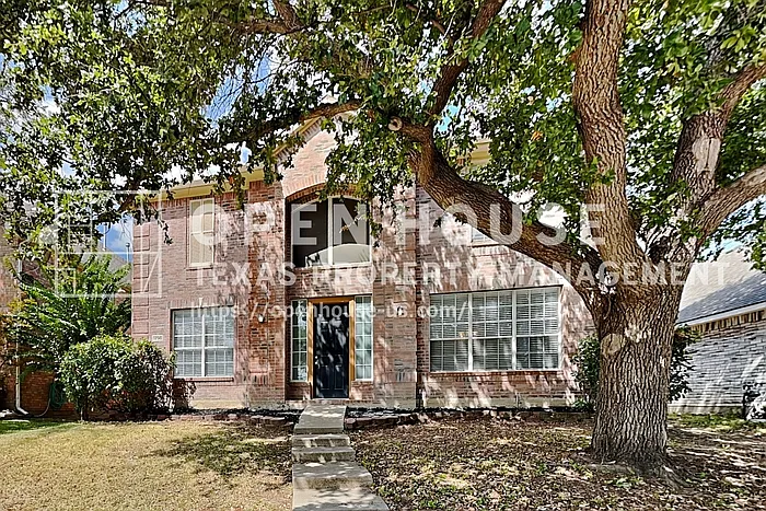 1790 Crosshaven Dr