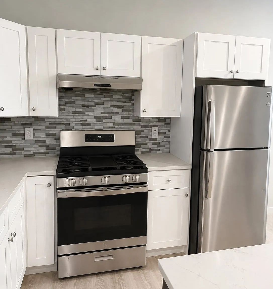 1 bed, $1,718 — Photo 3