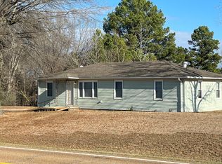 237 Milan Hwy, Trenton, TN 38382