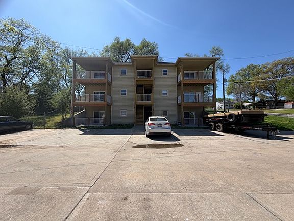 2nd image of 425 Thornton St APT C