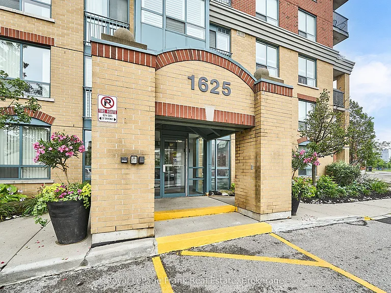 1625 Pickering Pkwy #808 — Photo 3