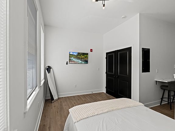 3rd image of 3220 Germantown Ave #B