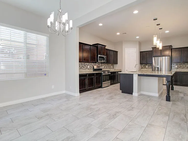 4617 E Walter Way — Photo 12