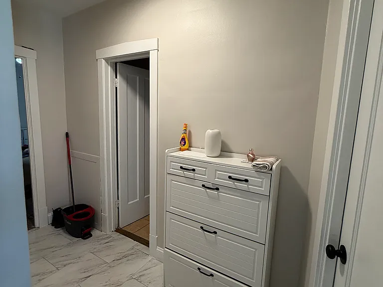 5711 N McVicker Ave #1 — Photo 6