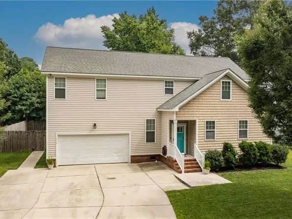 1004 Fielding Ln, Virginia Beach, VA 23451