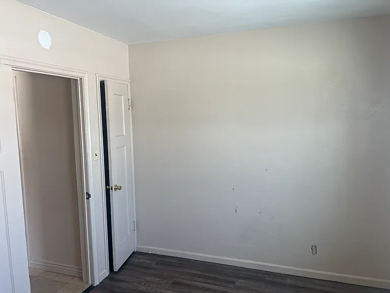 124 N 2nd Ave #8 — Photo 13
