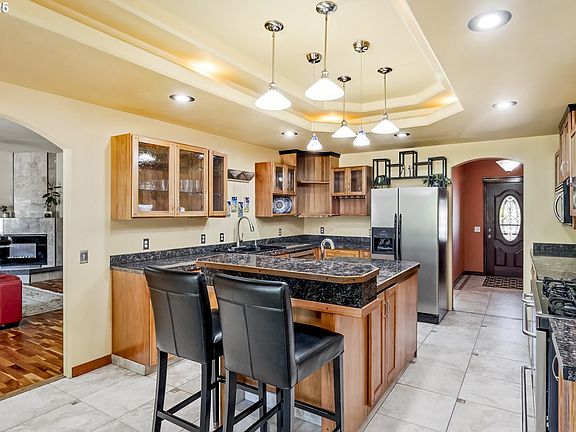 5th image of 9631 SE Clatsop St