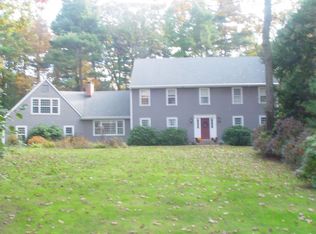 31 Old Wood Rd, Avon, CT 06001